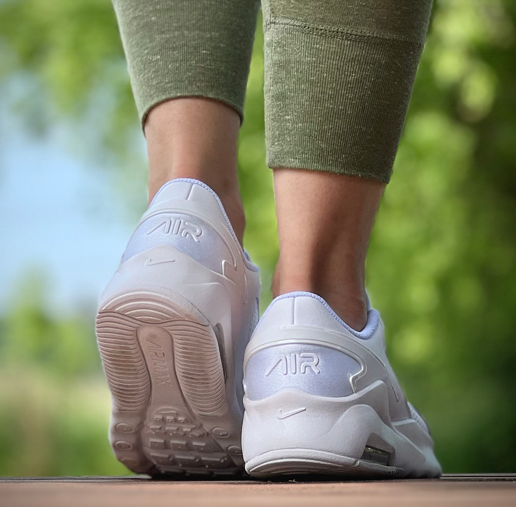 Giày Nike Air Max Bolt GS 'Triple White' CW1626-104 - Ảnh 4