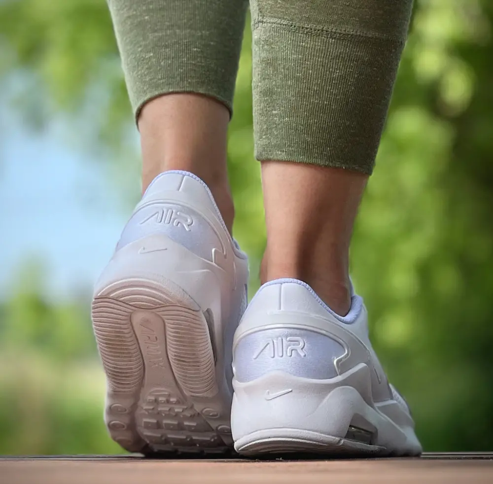 Giày Nike Air Max Bolt GS 'Triple White' CW1626-104 - Ảnh 4