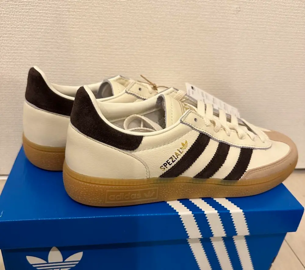 Alternative view of Giày Adidas Handball Spezial 'Off-White Dark Brown' IE3709