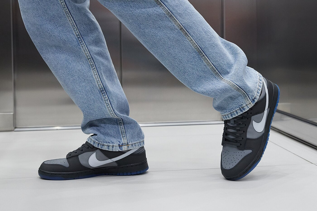 Giày Nike Dunk Low Anthracite FV0384-001 - Ảnh 3