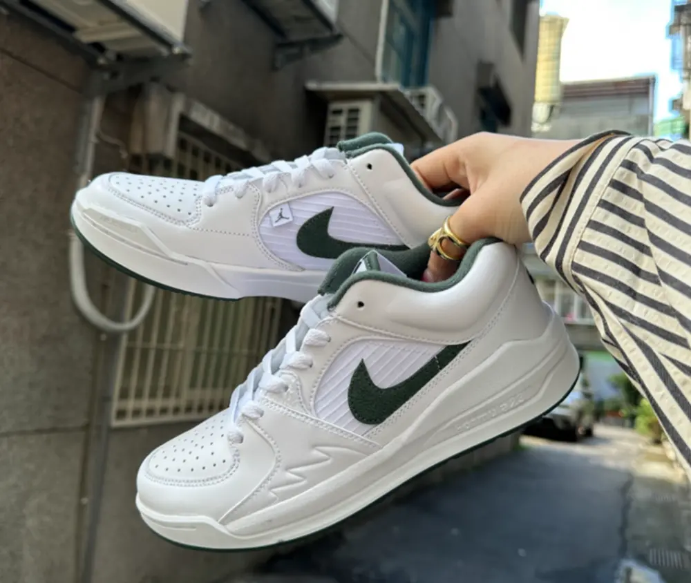 Alternative view of Giày Nike Air Jordan Stadium 90 ‘White Green’ FB2269-103