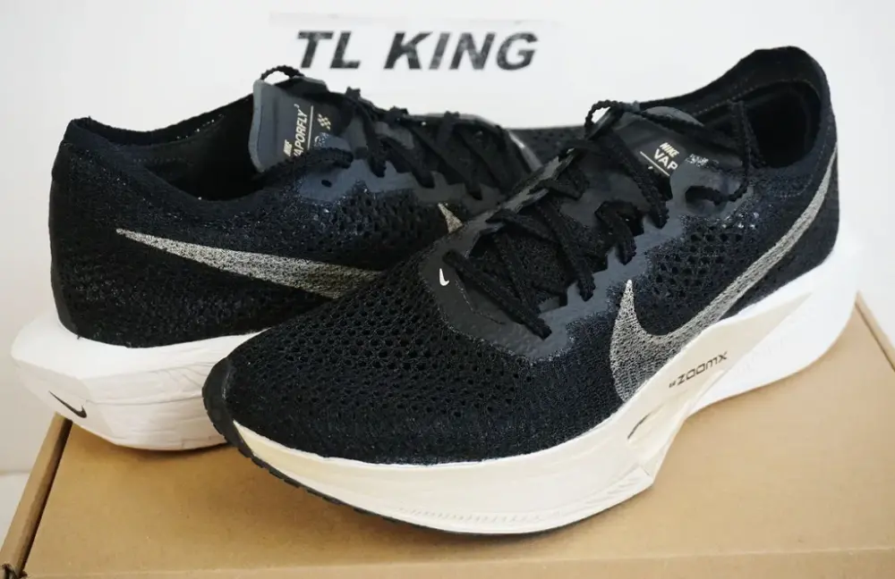 Alternative view of Giày Nike ZoomX Vaporfly NEXT% 3 'Black Gold' DV4130-002