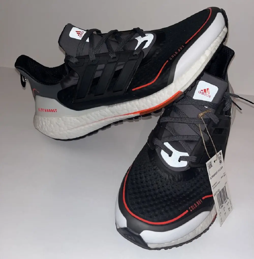 Alternative view of Giày Adidas Ultra Boost 21 Cold.RDY Grey Black Solar Red GV7122