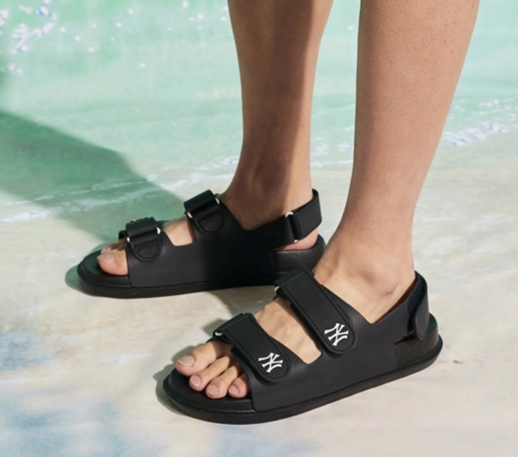 Dép MLB Chunky New York Yankees ‘Black’ 3ASDCBS33-50BKS - Ảnh 3