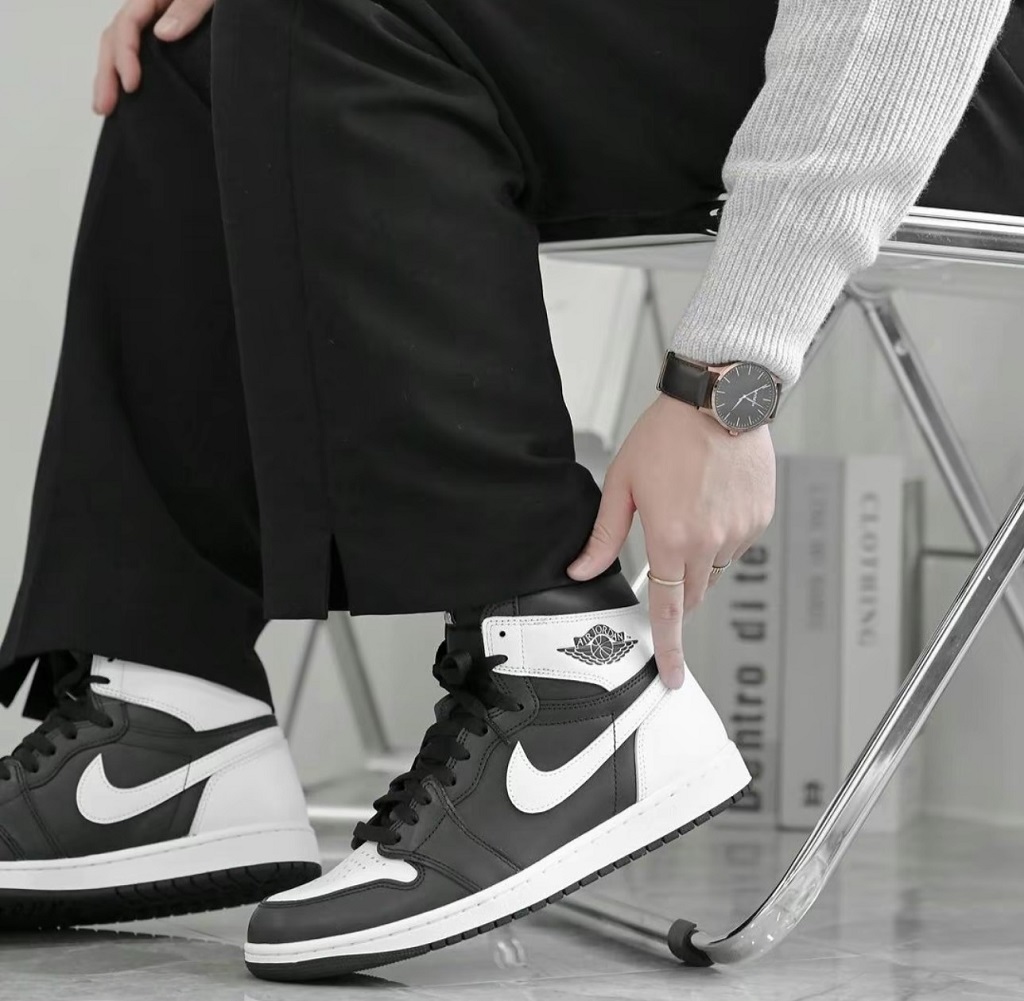 Giày Nike Jordan 1 Retro High OG Black White FD1437-010 - Ảnh 3