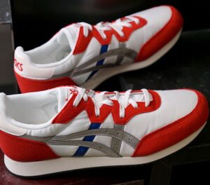 Alternative view of Giày Asics Tarther OG Low-top 'White Red' 1191A121-100