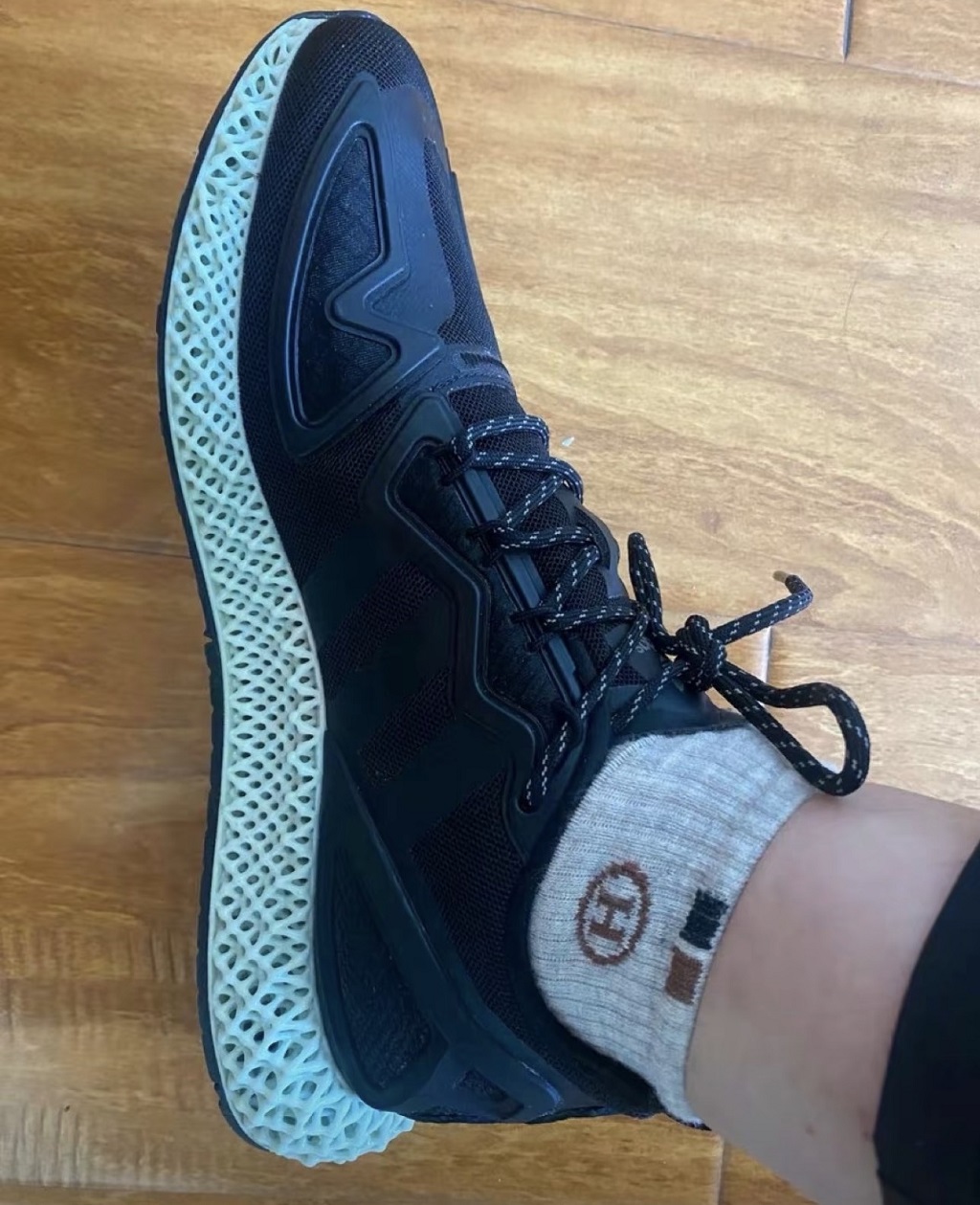 Giày Hoka Clifton 9 Wide 'Triple Black 1132210-BBLC - Ảnh 2