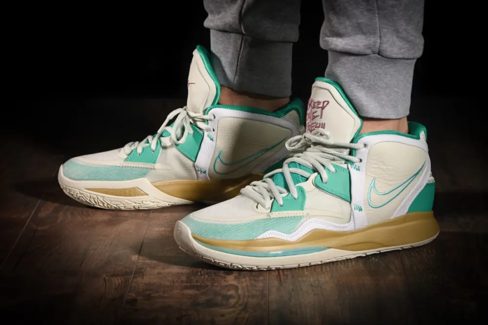 Alternative view of Giày Nike Kyrie 8 “Keep Sue Fresh” DC9134-002
