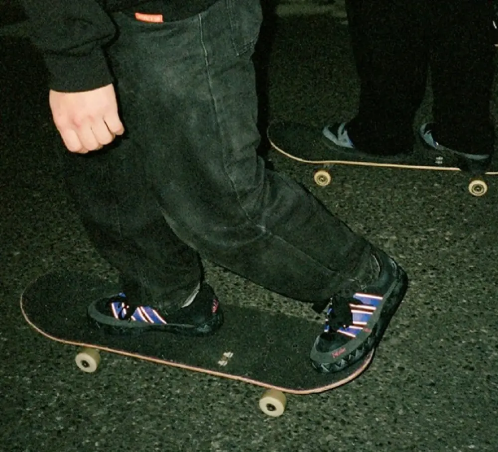 Alternative view of Giày Adidas Adimatic Avenue & Sons Black IF6692