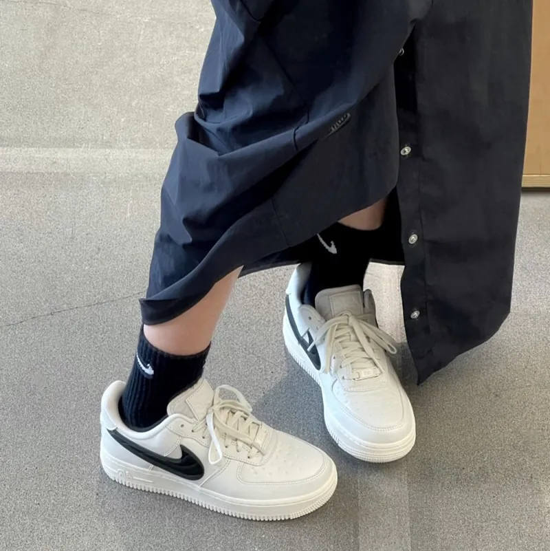 Giày Nike Air Force 1 Quilted Swoosh ‘Phantom Black’ FV1182-001 - Ảnh 8