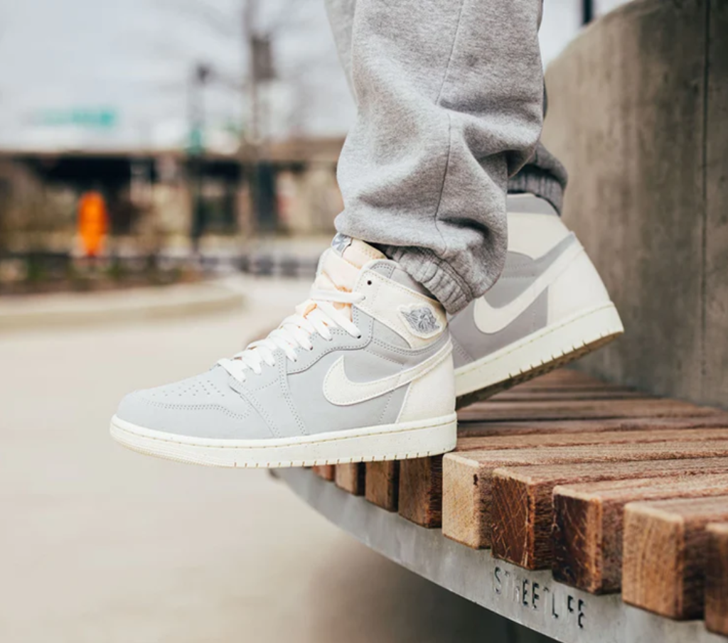 Giày Nike Air Jordan 1 Retro High OG ‘Craft – Ivory’ FD8636-011 - Ảnh 3