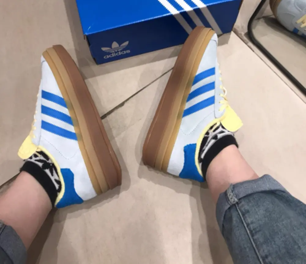 Alternative view of Giày Adidas Gazelle Bold ‘Almost Blue Yellow’ IE0430