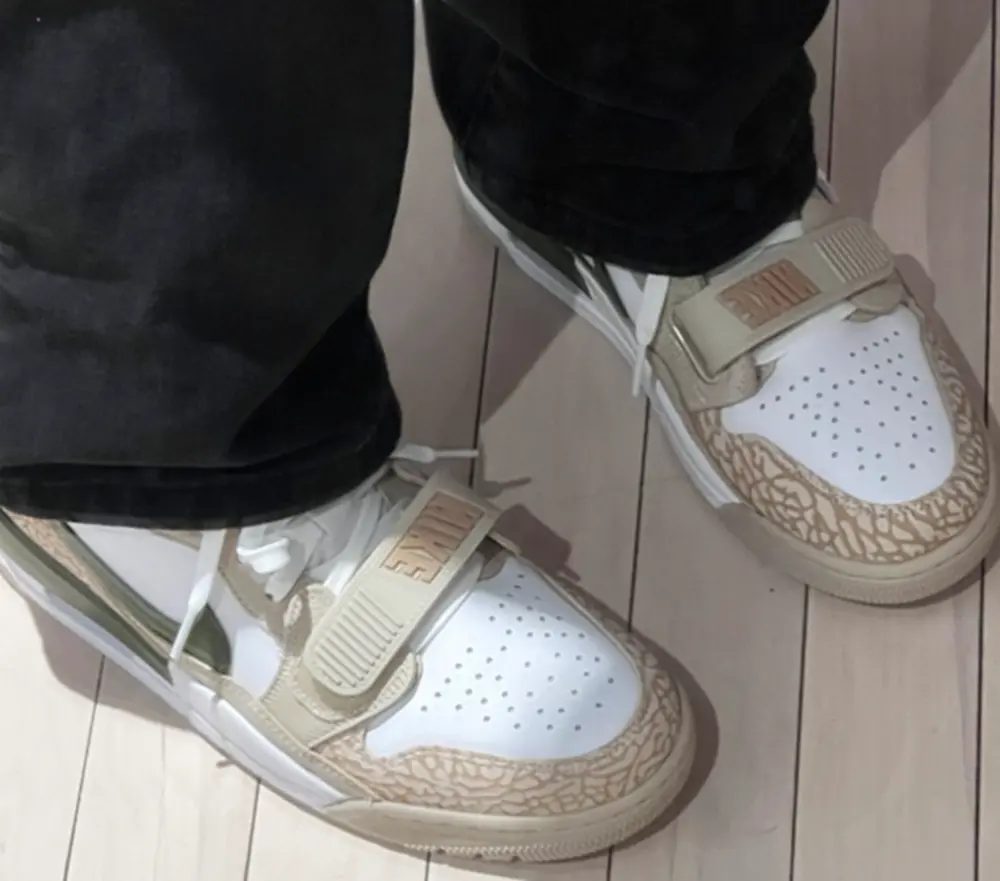 Giày Nike PSG x Air Jordan Legacy 312 Low ‘Fourth Kit’ FZ4358-100 - Ảnh 4