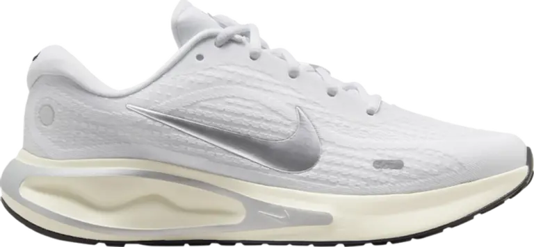 Giày Nike Journey Run ‘Metallic Silver’ FJ7765-104