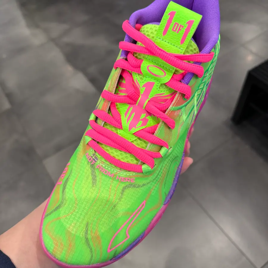 Alternative view of Giày Puma MB.01 ‘Inverse Toxic’ 310437-01