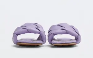 Alternative view of Dép Bottega Veneta Lido Flat Sandal ‘Wisteria’ 608853VBSS05119