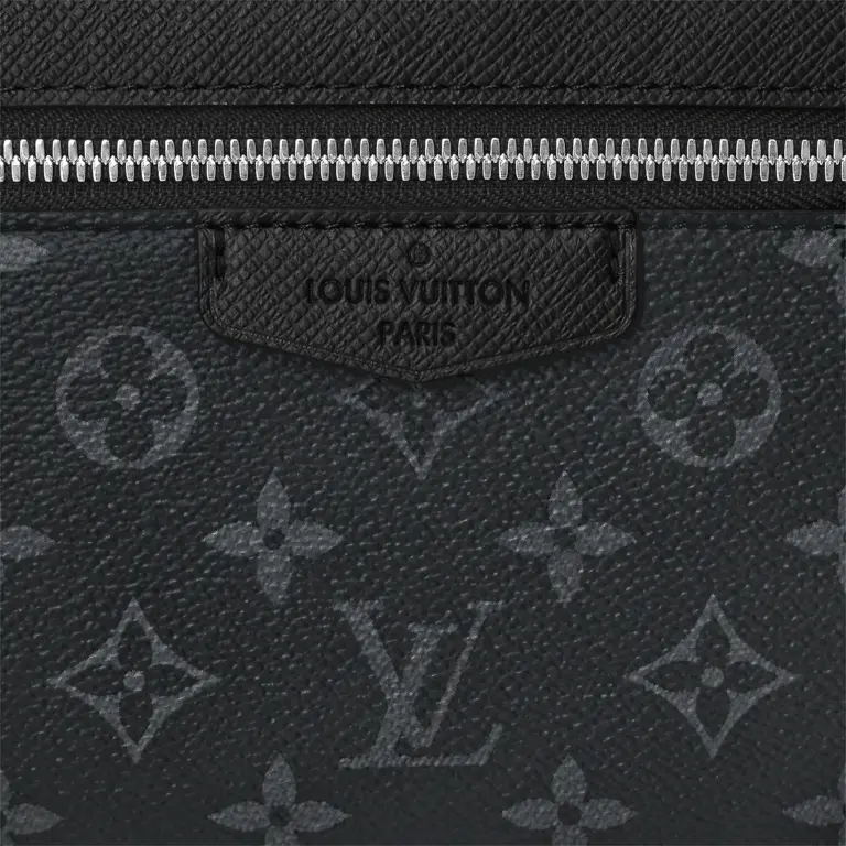 Alternative view of Túi Louis Vuitton Outdoor Messenger Bag ‘Black’ M30233