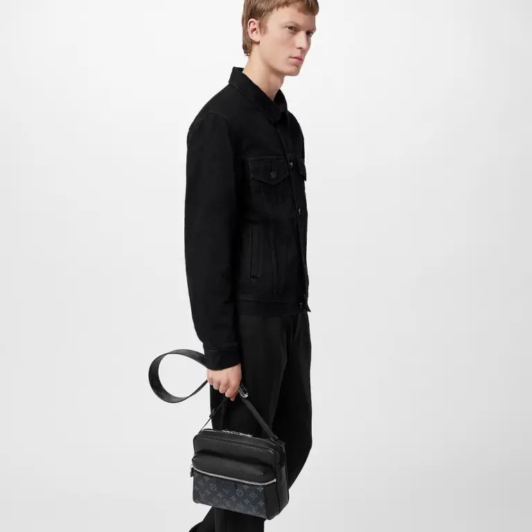 Túi Louis Vuitton Outdoor Messenger Bag ‘Black’ M30233 - Ảnh 6