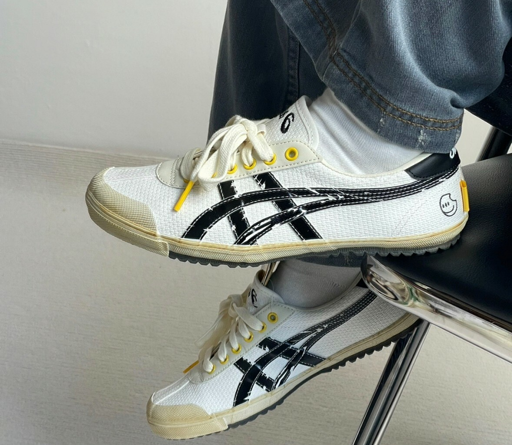 Giày Asics Trouble Smile Asics 'Cream Black' 1203A352-100 - Ảnh 6