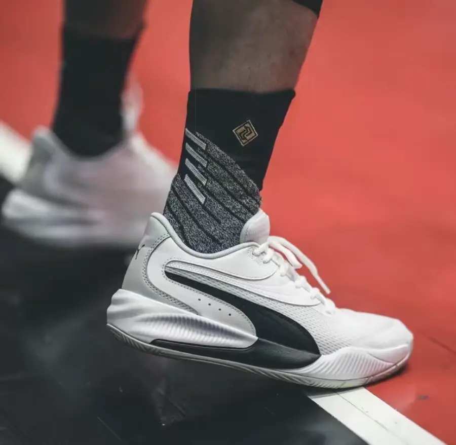 Alternative view of Giày Puma Triple Basketball ‘White Black’ 195217-06