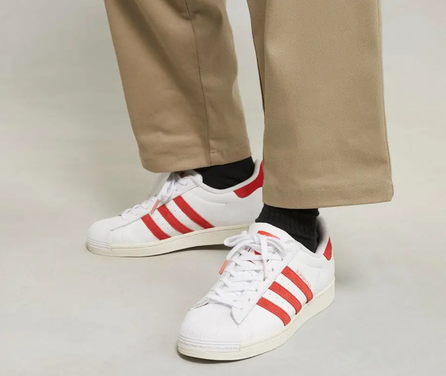 Alternative view of Giày Adidas Superstar 'Valentine's Day 2024' IG5958