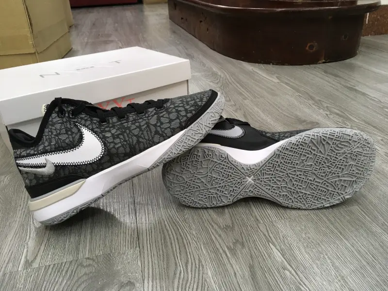 Giày Nike Zoom LeBron NXXT Gen ‘Black Wolf Grey’ DR8784-005 - Ảnh 3