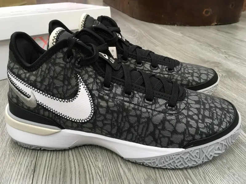 Alternative view of Giày Nike Zoom LeBron NXXT Gen ‘Black Wolf Grey’ DR8784-005