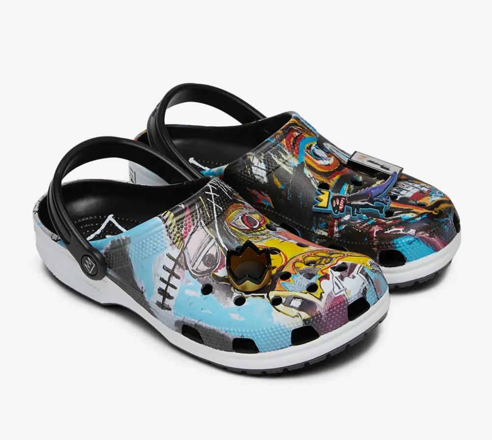 Alternative view of Dép Crocs Classic Clog 'Jean-Michel Basquiat' 209486-001