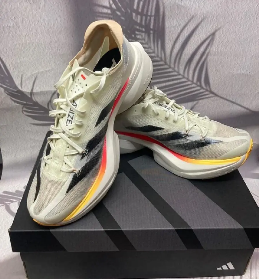 Alternative view of Giày Adidas Adizero Adios Pro 3 'Ivory Pack' IG6442