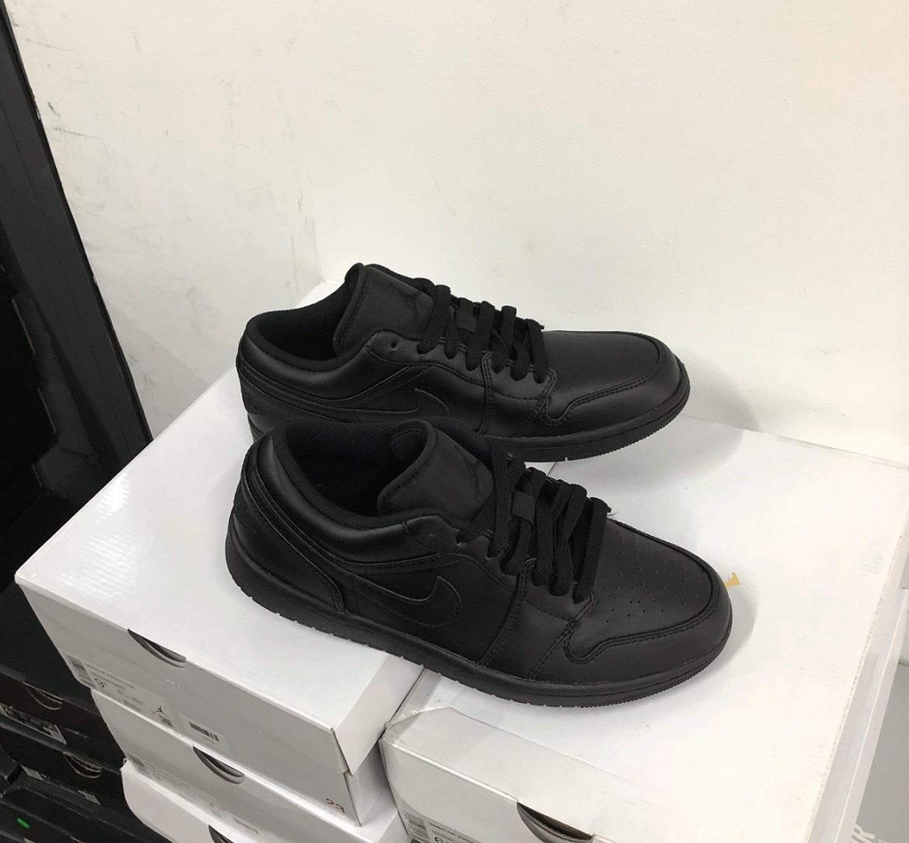 Giày Nike Air Jordan 1 Low 2022 'Triple Black' 553558-093 - Ảnh 7