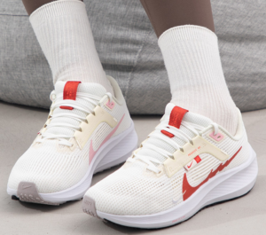 Alternative view of Giày Nike Air Zoom Pegasus 40 'Year of the Dragon' FZ5059-121