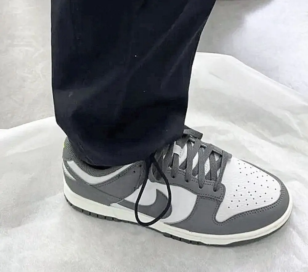 Alternative view of Giày Nike Dunk Low 'Next Nature Iron Grey Lightning' FZ4621-001
