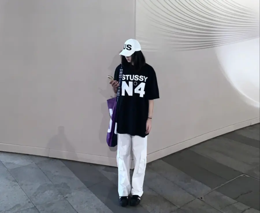 Alternative view of Áo Stussy NO.4 T-Shirt ‘Black’ 1904901