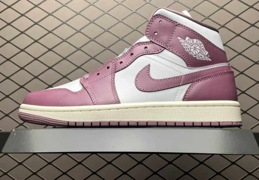 Giày Nike Air Jordan 1 Mid ‘Sky J Mauve’ BQ6472-050 - Ảnh 4