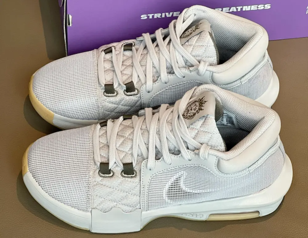 Alternative view of Giày Nike LeBron Witness 8 ‘Light Bone Gum’ FB2239-003