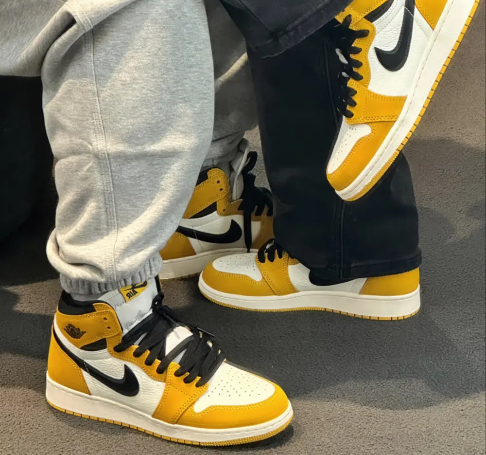 Giày Nike Air Jordan 1 Retro High OG ‘Yellow Ochre’ FD1437-701 - Ảnh 6