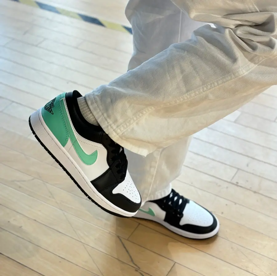 Giày Nike Air Jordan 1 Low ‘Green Glow’ 553558-131 - Ảnh 4