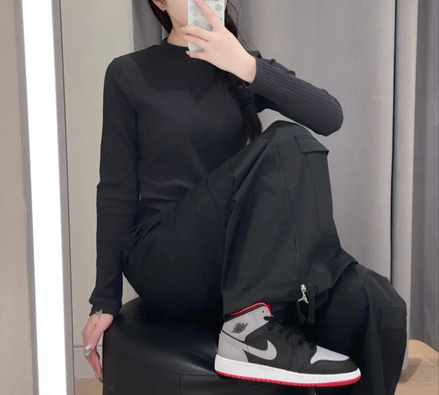 Giày Nike Air Jordan 1 Mid ‘Shadow Fire Red’ DQ8426-006 - Ảnh 7