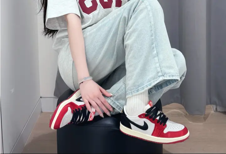 Giày Nike Air Jordan 1 Retro Low OG SP x Trophy FN0432-100 - Ảnh 3