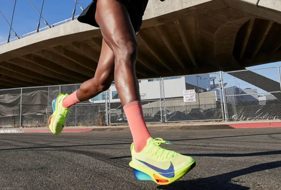 Alternative view of Giày Nike Air Zoom Alphafly 3 ‘Volt’ FD8311-700