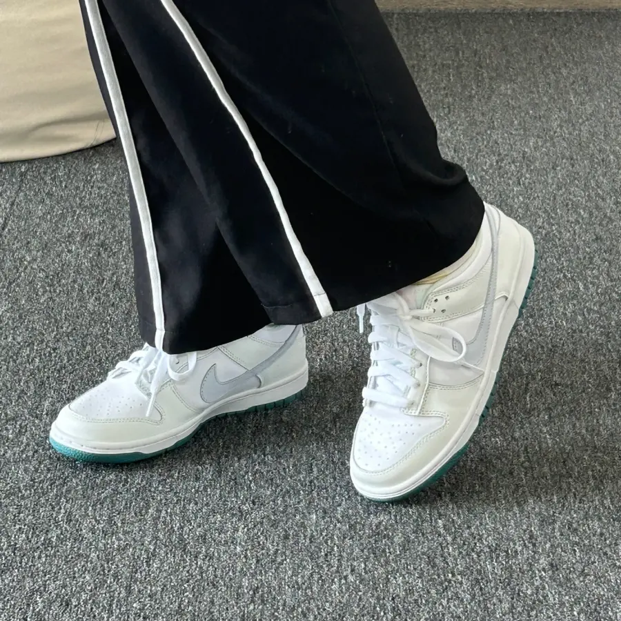 Alternative view of Giày Nike Dunk Low ‘Features Green’ FD9911-101