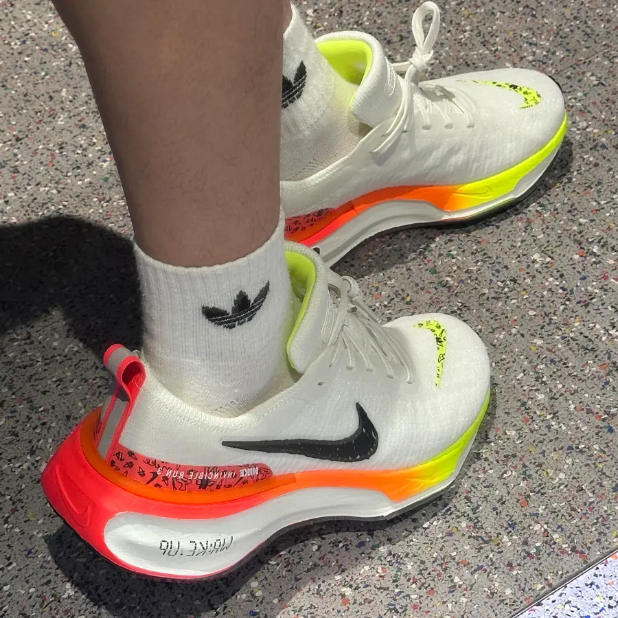 Alternative view of Giày Nike Invincible Flyknit 3 ‘Bright Crimson’ HF4915-100