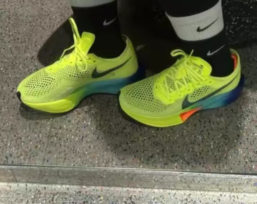 Alternative view of Giày Nike ZoomX Vaporfly 3 'Scream Green' DV4129-700