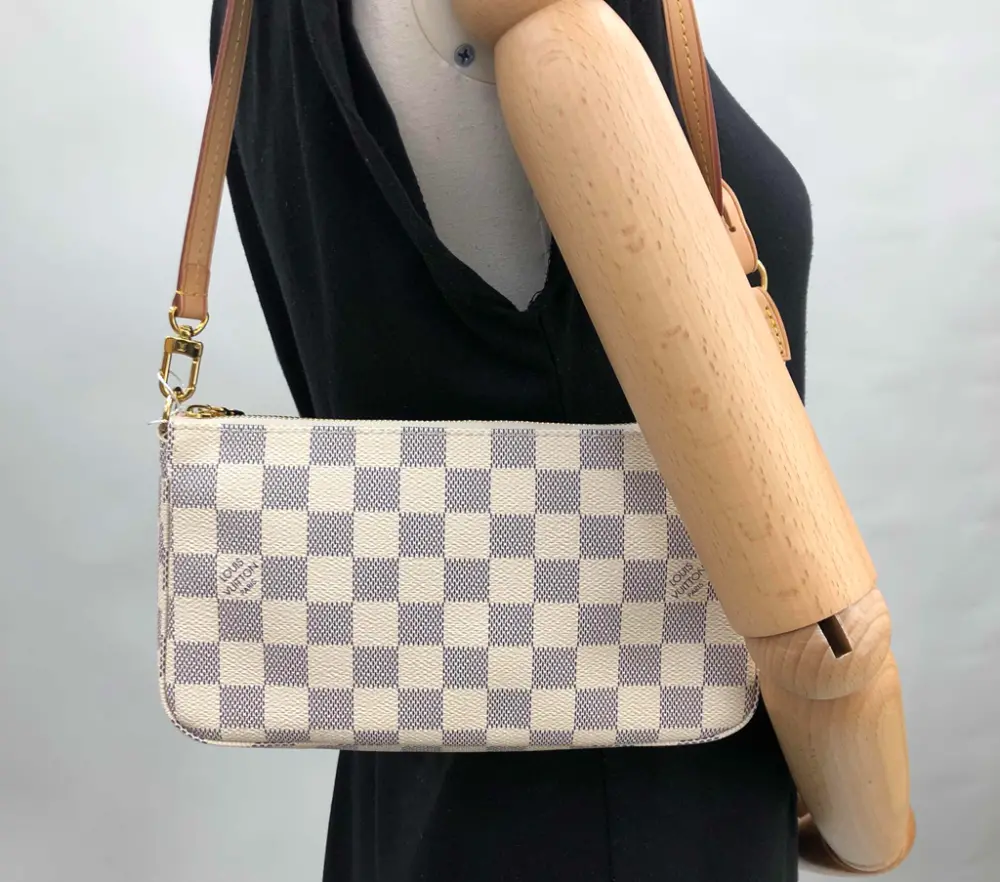 Alternative view of Túi Louis Vuitton Pochette-Accessoires Damier Azur Canvas 'White' N41207