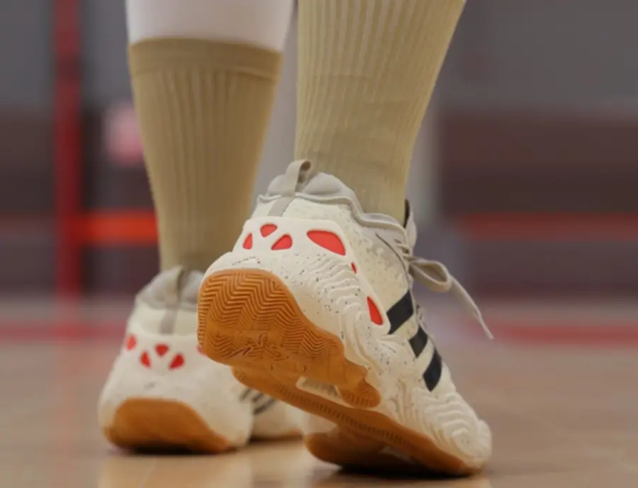 Alternative view of Giày Adidas Trae Young 3 ‘Wonder Beige’ IF5602