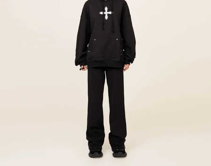 Alternative view of Quần Compass Classic Cross Flared Sweatpants 'Black' P0010B
