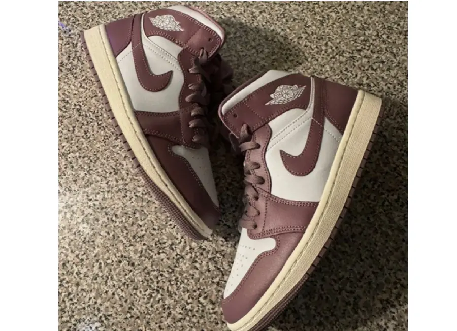 Giày Nike Air Jordan 1 Mid ‘Sky J Mauve’ BQ6472-050 - Ảnh 3