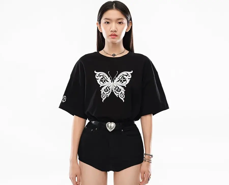 Alternative view of Áo SMFK Compass Crested Butterfly Tee 'Black' CT004BBF