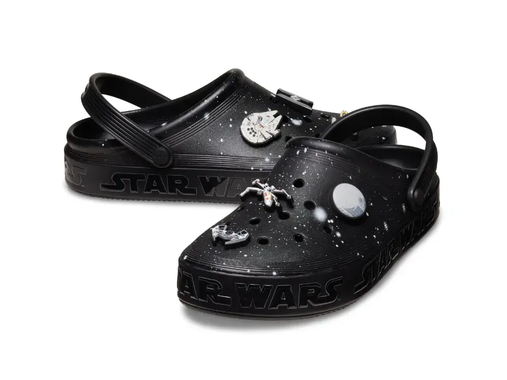 Alternative view of Dép Crocs Off Court Clog 'Star Wars The Galaxy' 209904-001