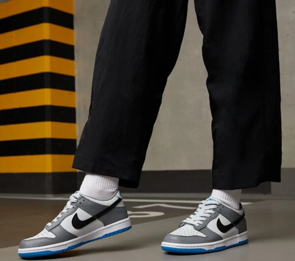 Alternative view of Giày Nike Dunk Low GS 'Cool Grey Photo Blue' FB9109-001